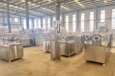 Extruder in production 